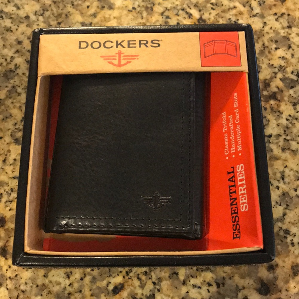 Dockers Wallet